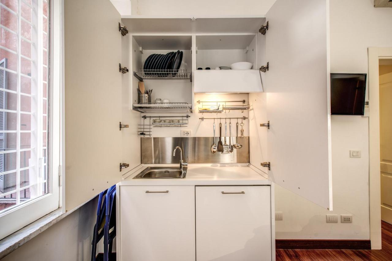 Appartement Bernini Near The Trevi Fountain - 4 Bedroom